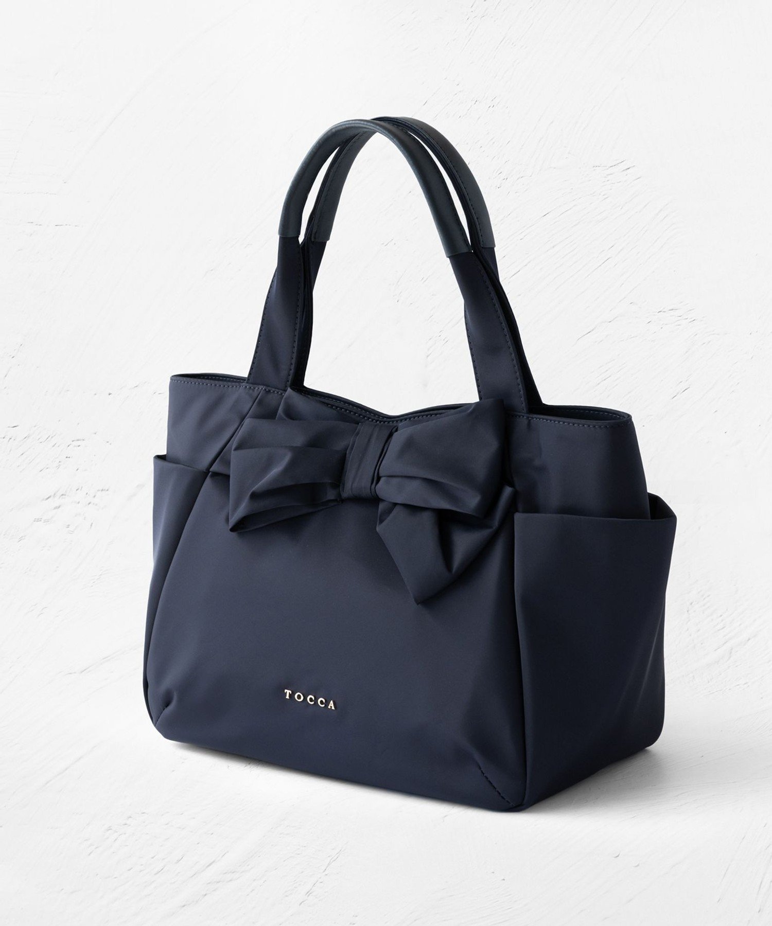 TOCCA｜【大人百花掲載】KNOT IN HEART NYLONTOTE M トートバッグ M