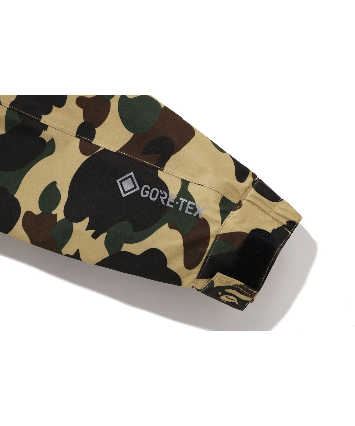 A BATHING APE｜GORE-TEX 1ST CAMO SNOWBOARD JACKET | Rakuten