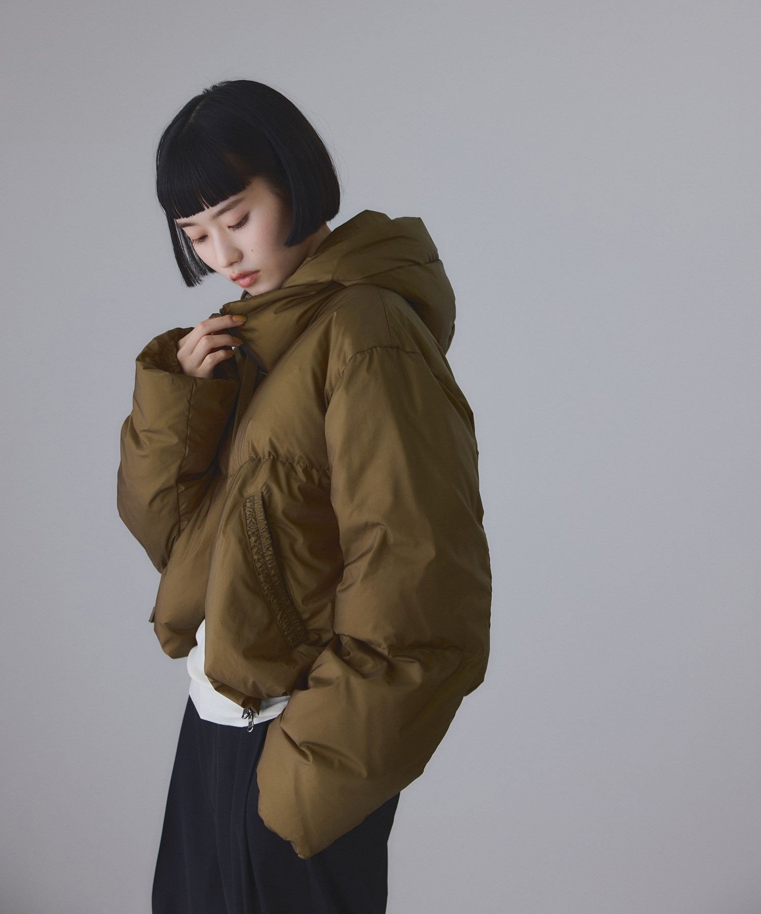 ADAM ET ROPE'｜【サステナブル】2WAYフーディショートダウン/撥水