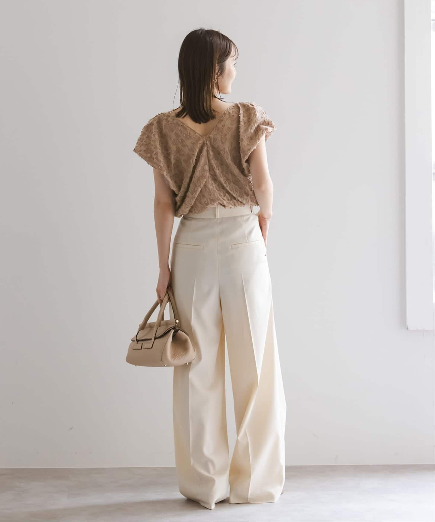 NOBLE｜【洗える】レオパードジャガードデコルテVブラウス | Rakuten