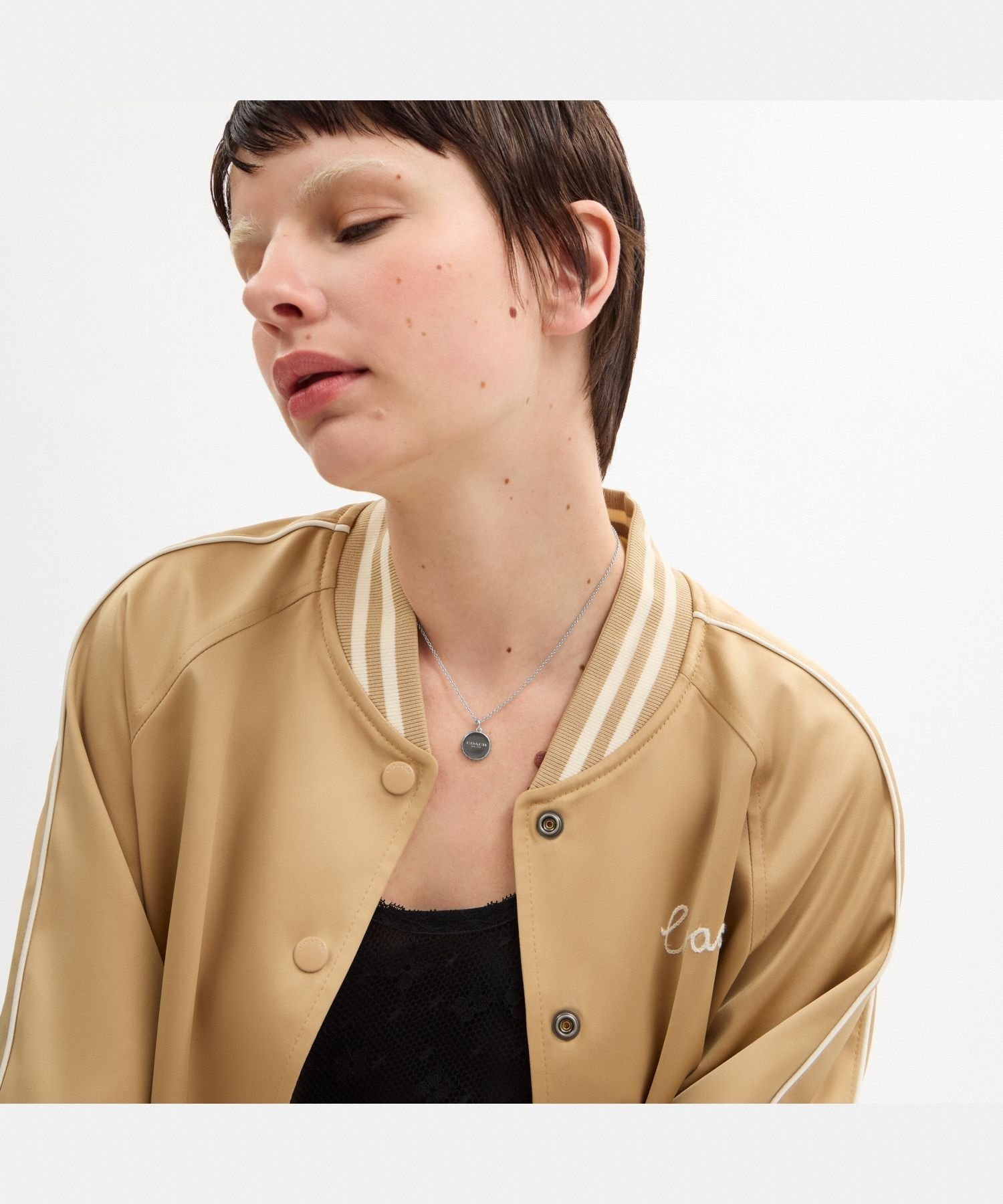 COACH OUTLET｜【公式】ボトル キャップ ペンダント ネックレス