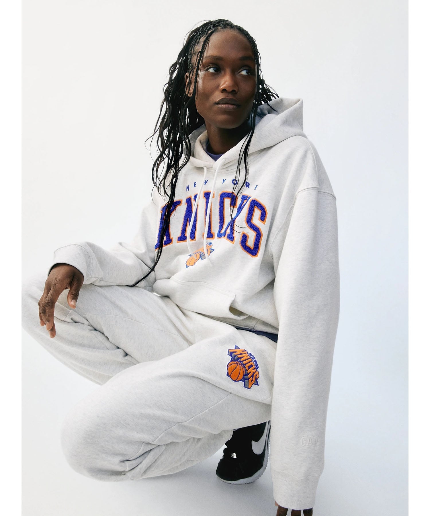 GAP｜(U)NBA ニューヨーク ニックス ロゴ ヘビーウェイトパーカー