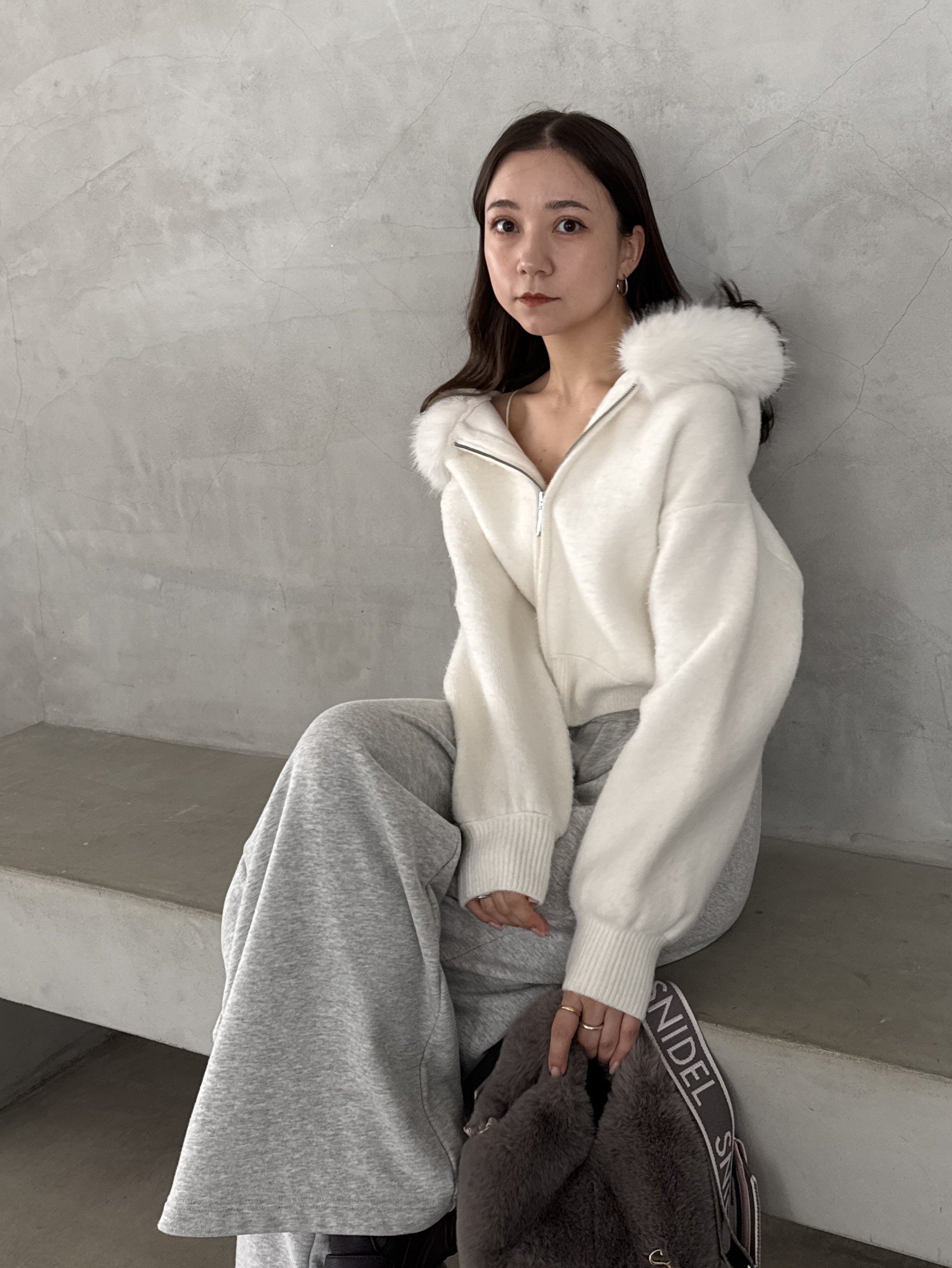 SNIDEL｜Sustainableファー付きニットパーカー | Rakuten Fashion(楽天