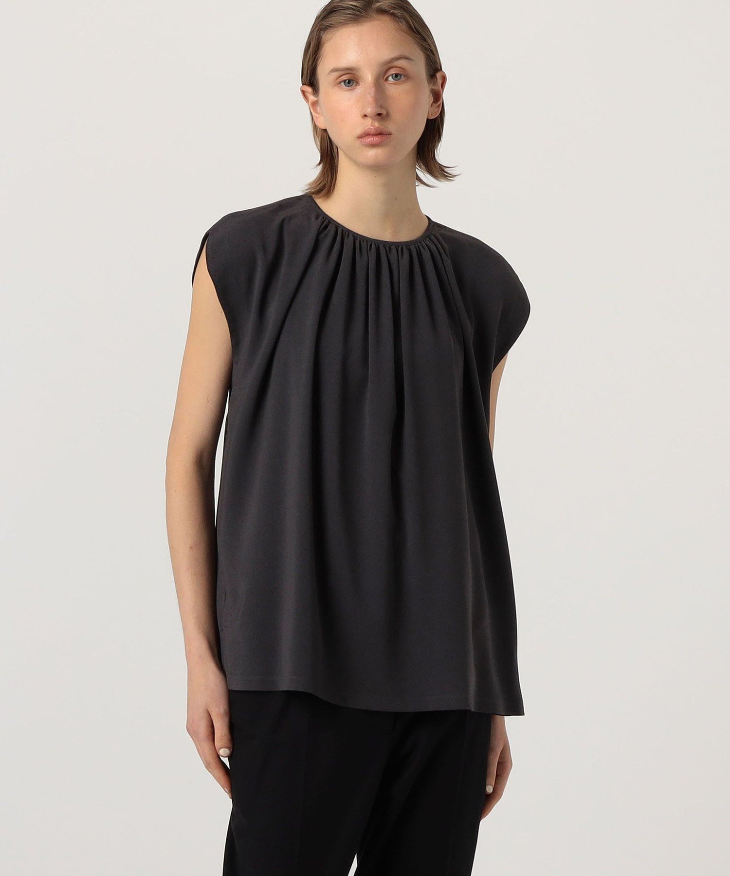 TOMORROWLAND｜ジャージーライクジョーゼット ギャザーネックブラウス