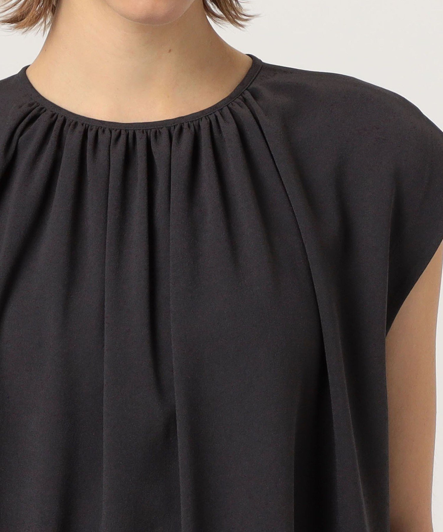 TOMORROWLAND｜ジャージーライクジョーゼット ギャザーネックブラウス