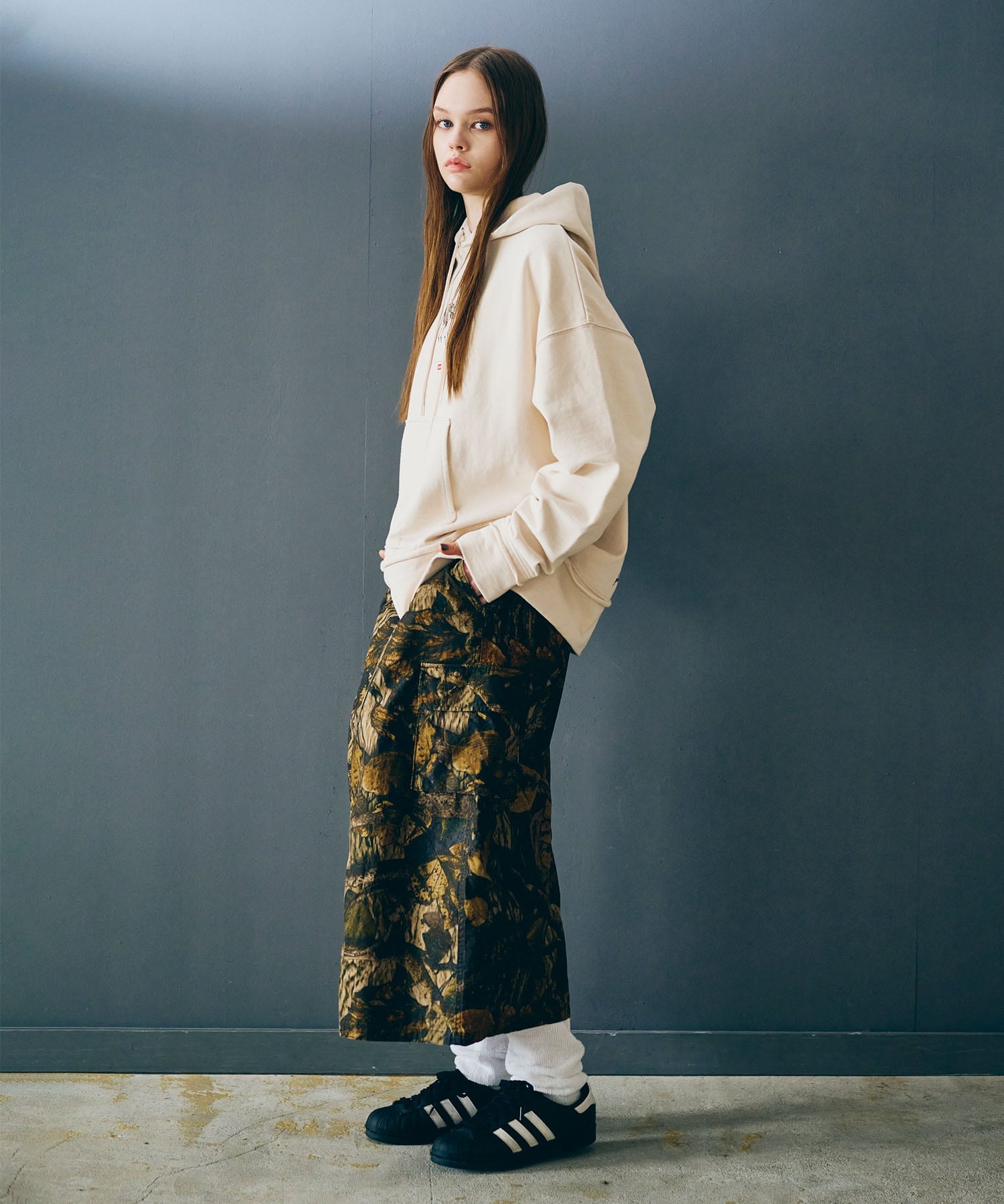 RNA｜G1101 カモフラージュカーゴロングスカート | Rakuten Fashion