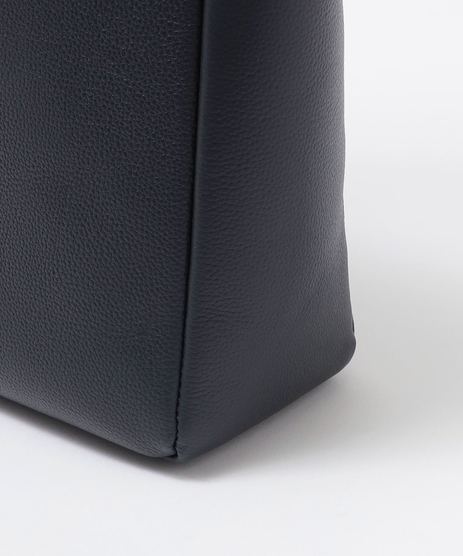 SHIPS｜SHIPS: スマート レザー ヴァーティカル トートバッグ