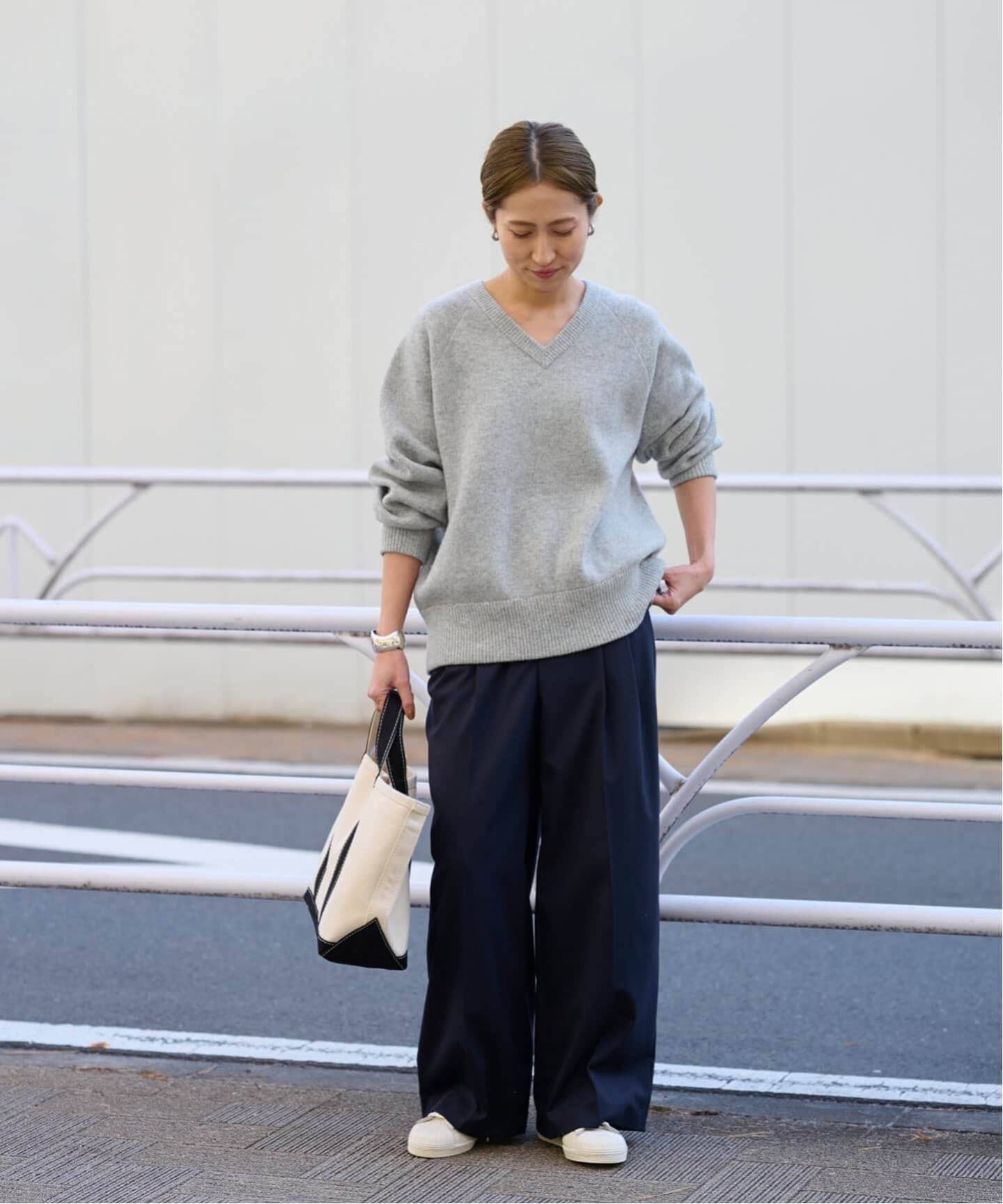 FRAMeWORK｜≪WEB限定 / 追加≫AQUA Vネックプルオーバー | Rakuten