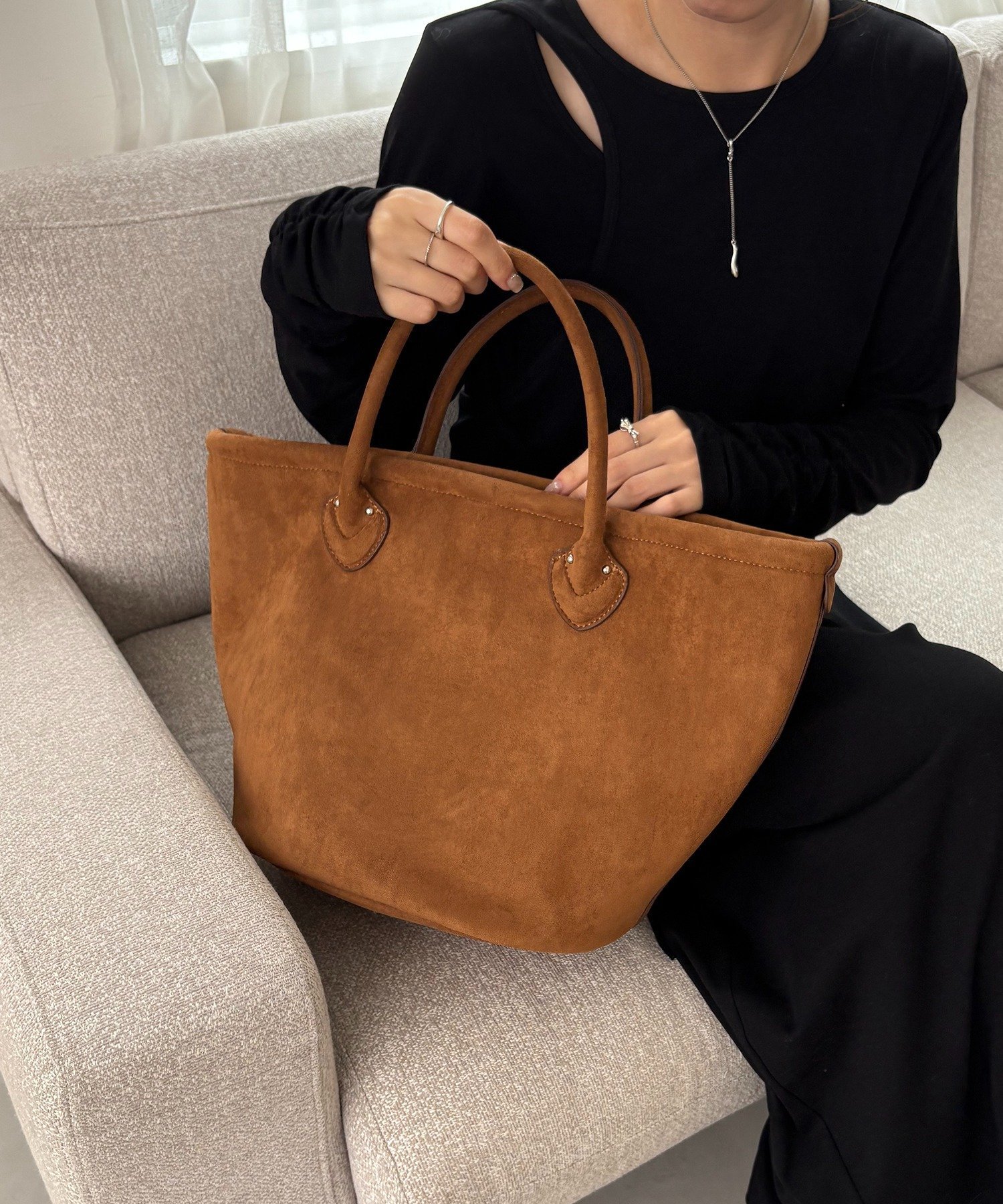 CAPRICIEUX LE'MAGE｜【大容量】スエード台形トート | Rakuten Fashion