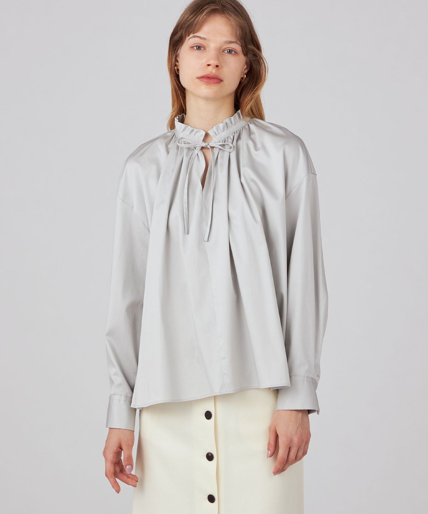 TOMORROWLAND｜ハイカウントサテン ネックフリルブラウス | Rakuten