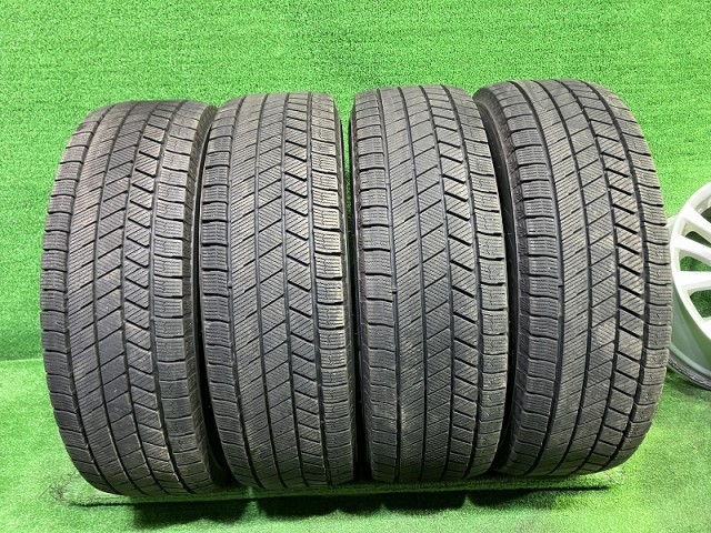 楽天市場】ブリヂストン ブリザック vrx 215／70r15の通販