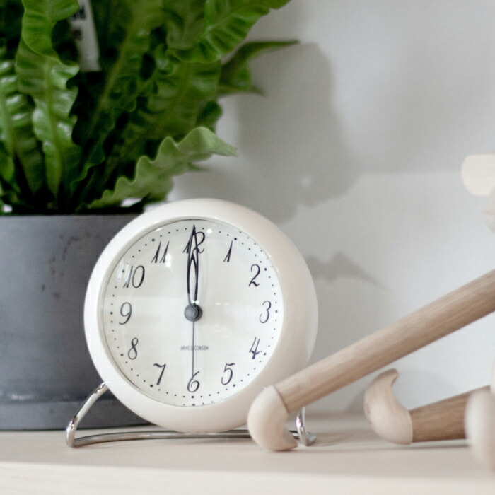 楽天市場】ARNE JACOBSEN アルネヤコブセン Table Clock LK ホワイト