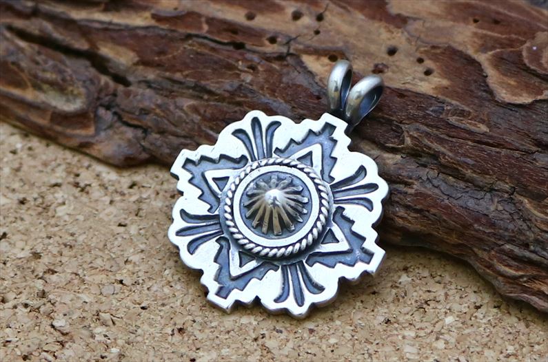 楽天市場】gary reeves ペンダントトップの通販