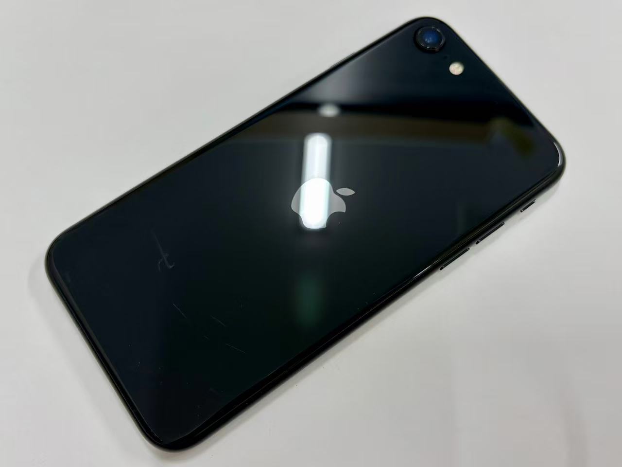 楽天市場】iphone se 第2世代 64gbの通販