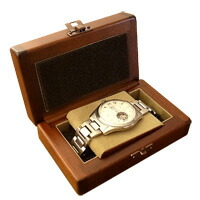 楽天市場】携帯用腕時計ケース sc124 枕,布貼り,スポンジ,パッチン錠