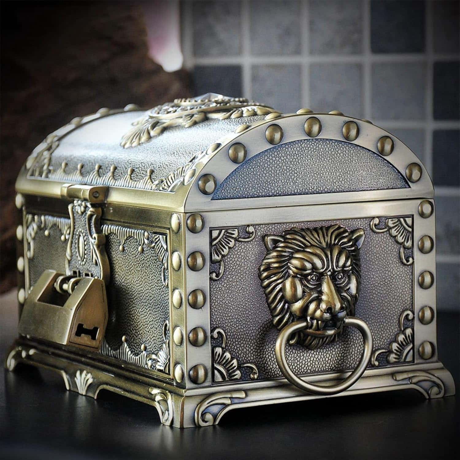 楽天市場】ロック付き ジュエリー箱 ミラー付き アンティーク 海賊宝箱