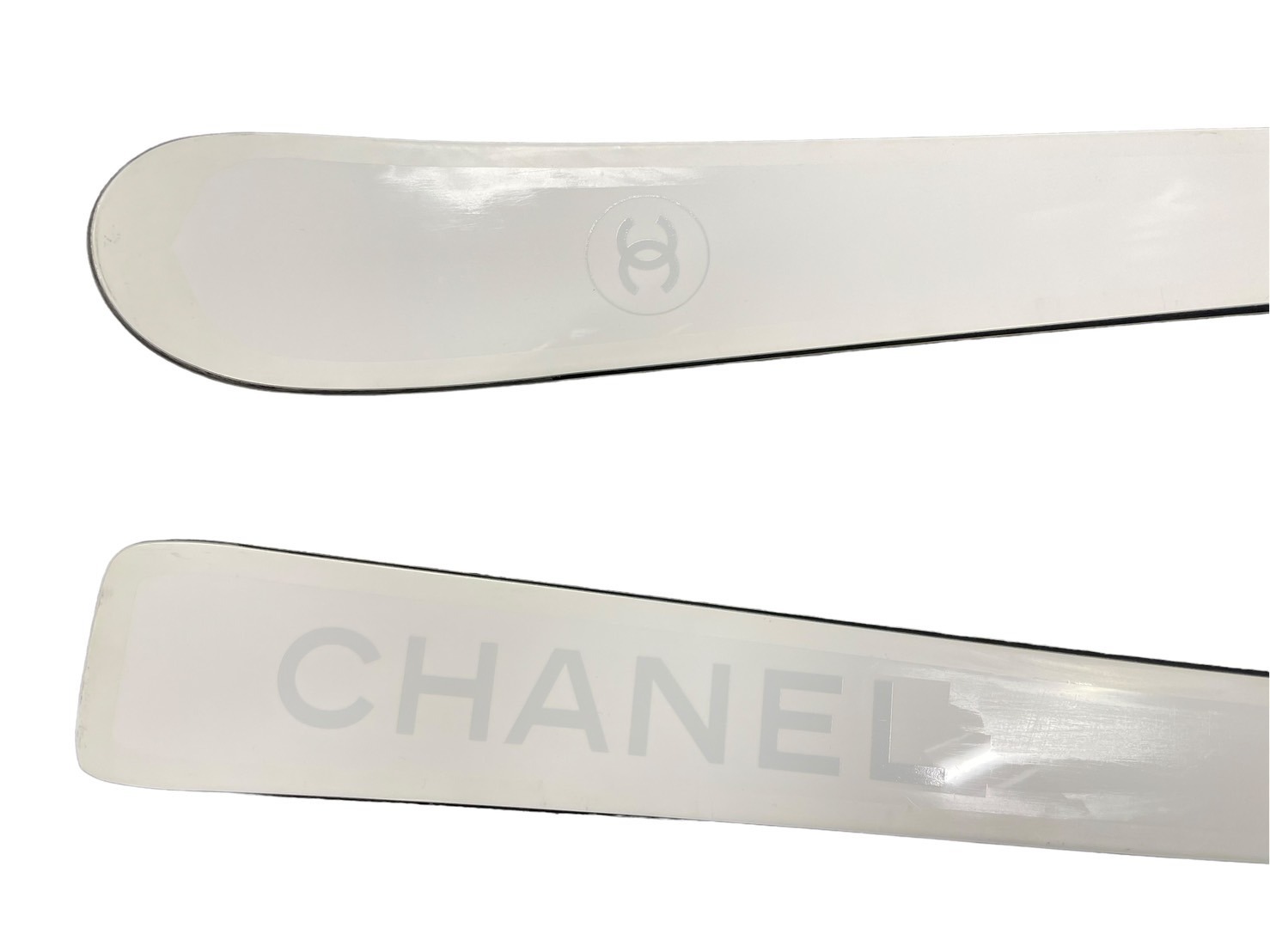 CHANELシャネル スキー板 キルティングデザインのスキー板用カバー付き