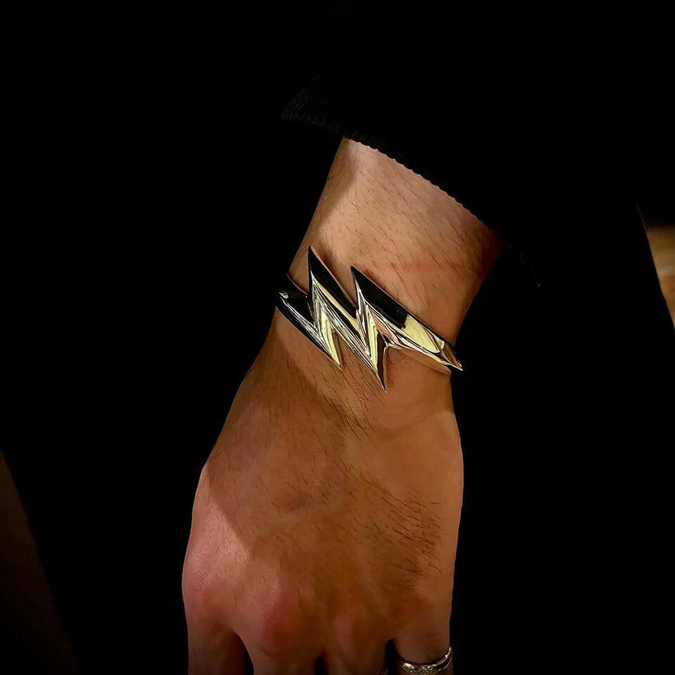 楽天市場】ポイント2倍!!ファーストアローズ ライトニング バングル