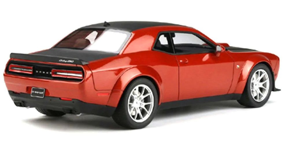 GTS060US GT SPIRIT 1/18 ダッジ チャレンジャー R/T スキャットパック