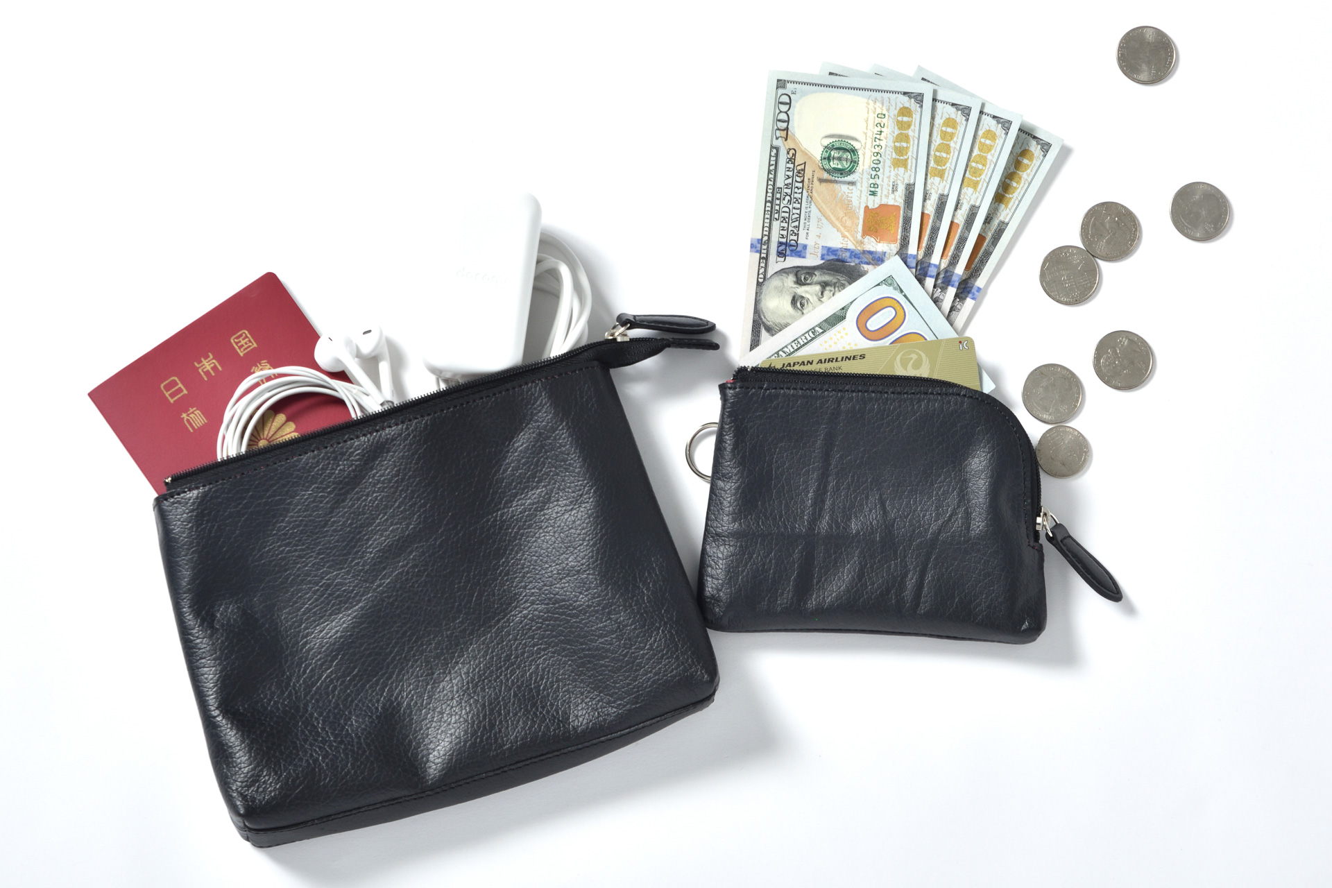 JAL、クラスJシートのレザーを再利用したポーチ/L字型財布を数量限定