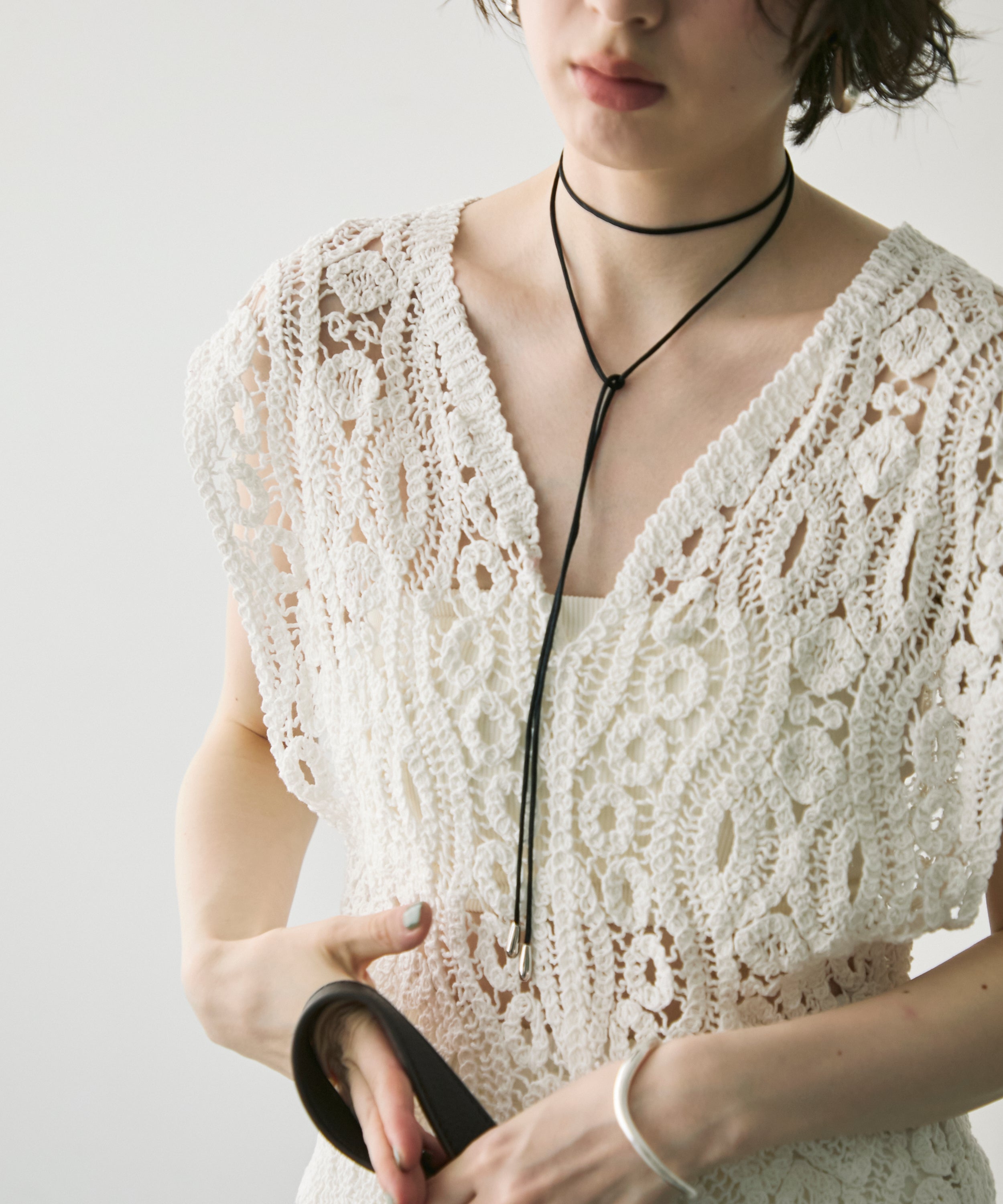 クロシェ編みV開きプルオーバー | Trish