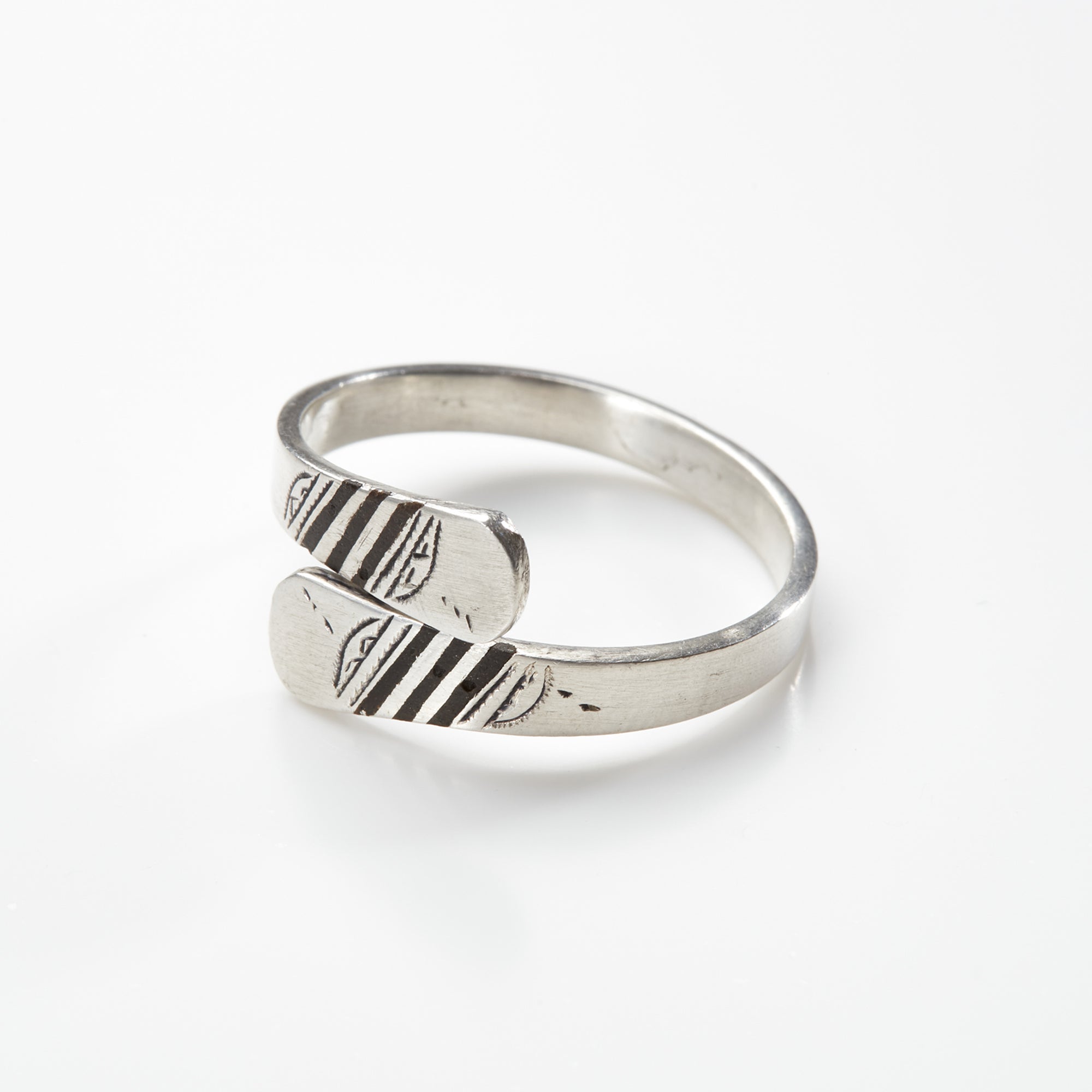 AMAN TISSGHT アマンティサット – Adawat'n Tuareg