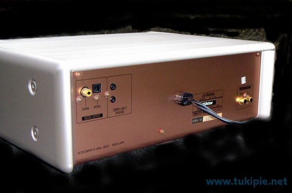 Victor JVC CDプレーヤー +. XL-V1-N .