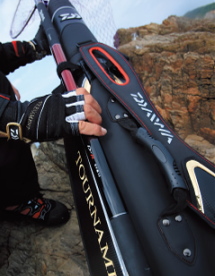 ダイワ：DF-3104トーナメントバリアテック(R)枕付サイバーフロートベスト