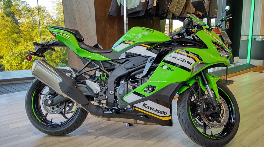 おすすめ車両のご案内 【2025年モデル Ninja ZX-4RR KRT EDITION