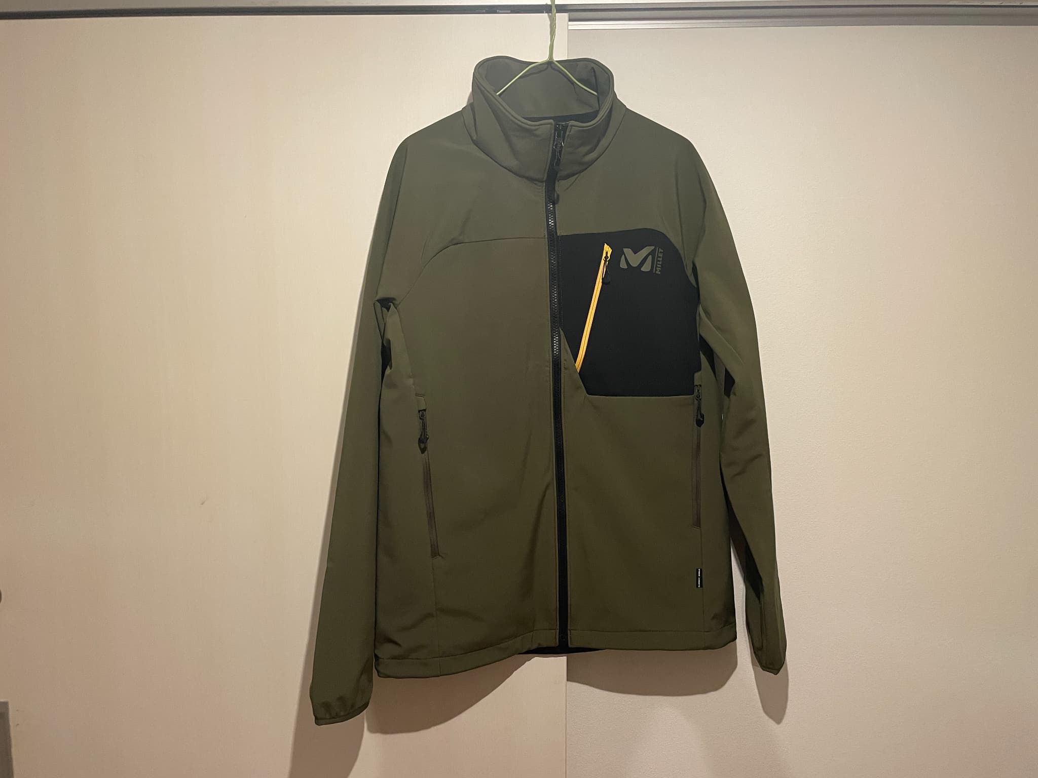 秋、冬、春のアウトドアで便利！ミレー「マグマシールドジャケット