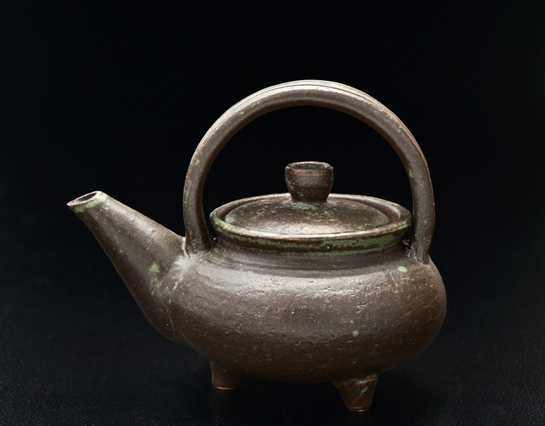 陶芸工房「久玲居」代表 藤田和廣作 「直火黒釉酒器」｜お取り寄せ