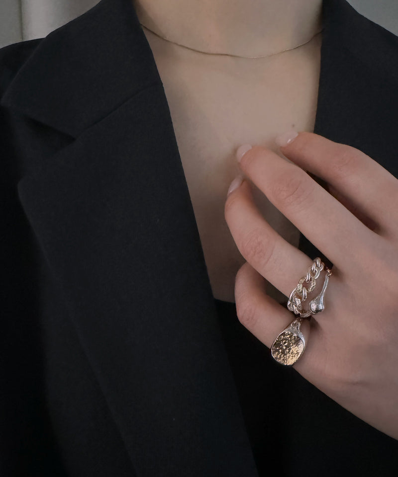 Briller Signet Square P Ring – un by Tomoyo Yoshida | 公式