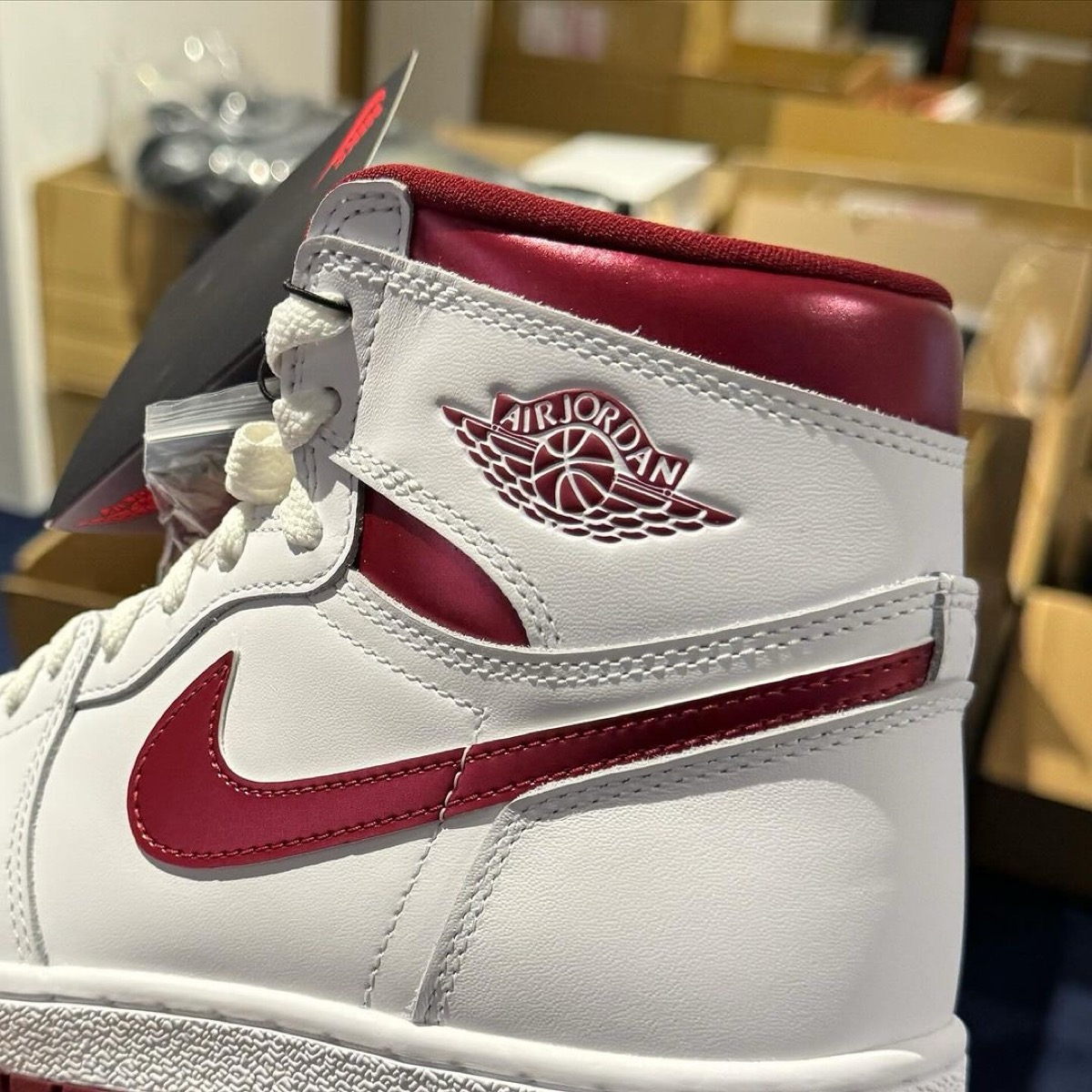 Nike Air Jordan 1 High '85 “Metallic Burgundy”が国内6月22日より