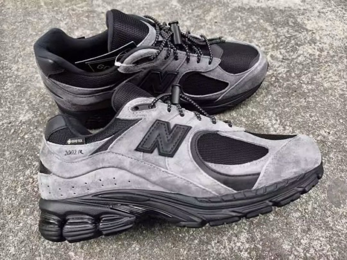 JJJJound × New Balance 『2002R GTX “Charcoal Grey”』が国内順次発売