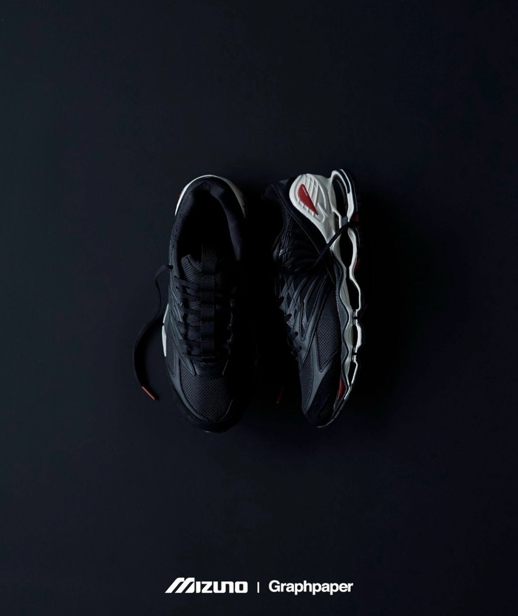 MIZUNO × Graphpaper 『WAVE PROPHECY LS “SUMI”』が国内3月2日より