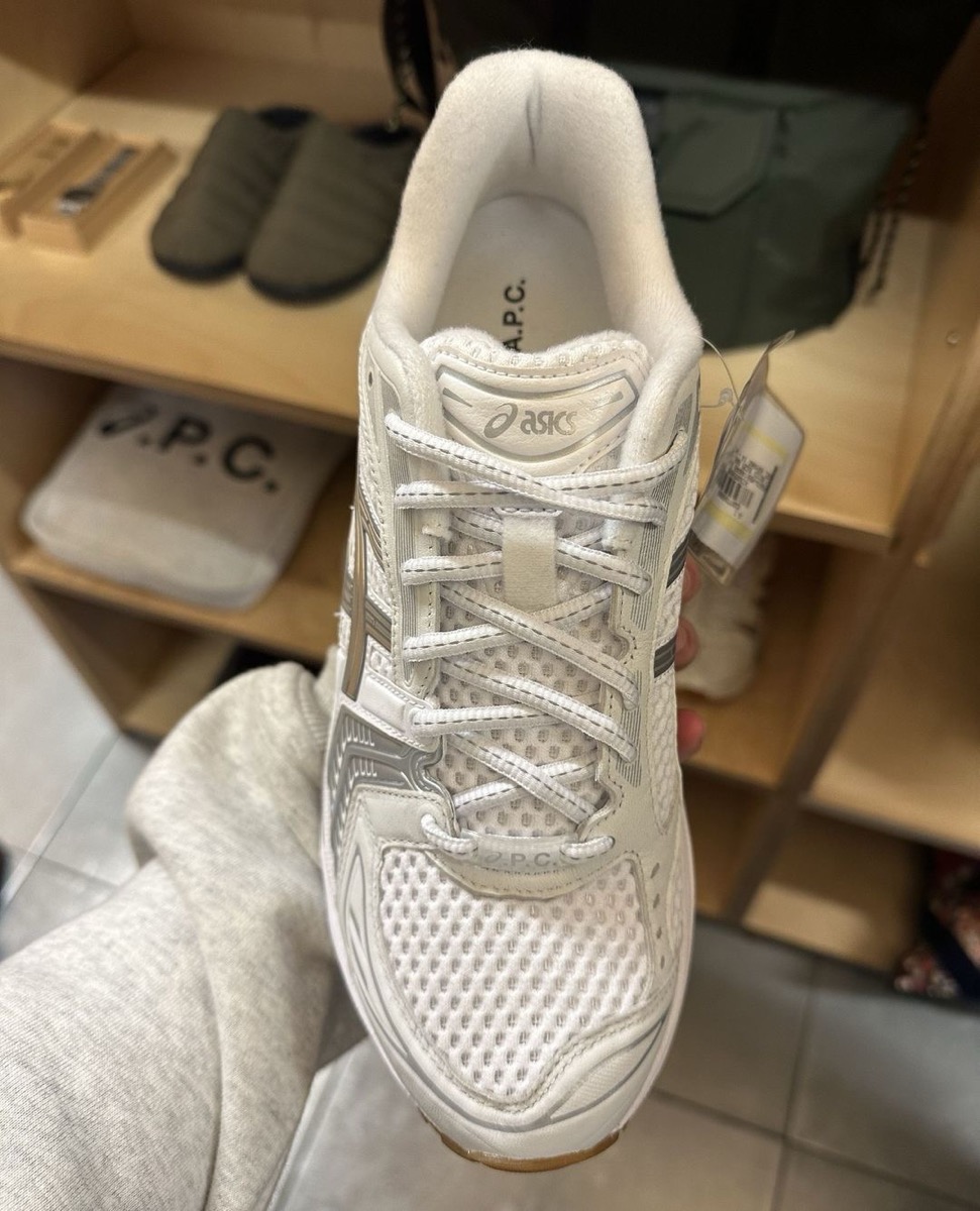 A.P.C. x ASICS 『Gel-Kayano 14』が国内4月5日に発売［1203A727.100