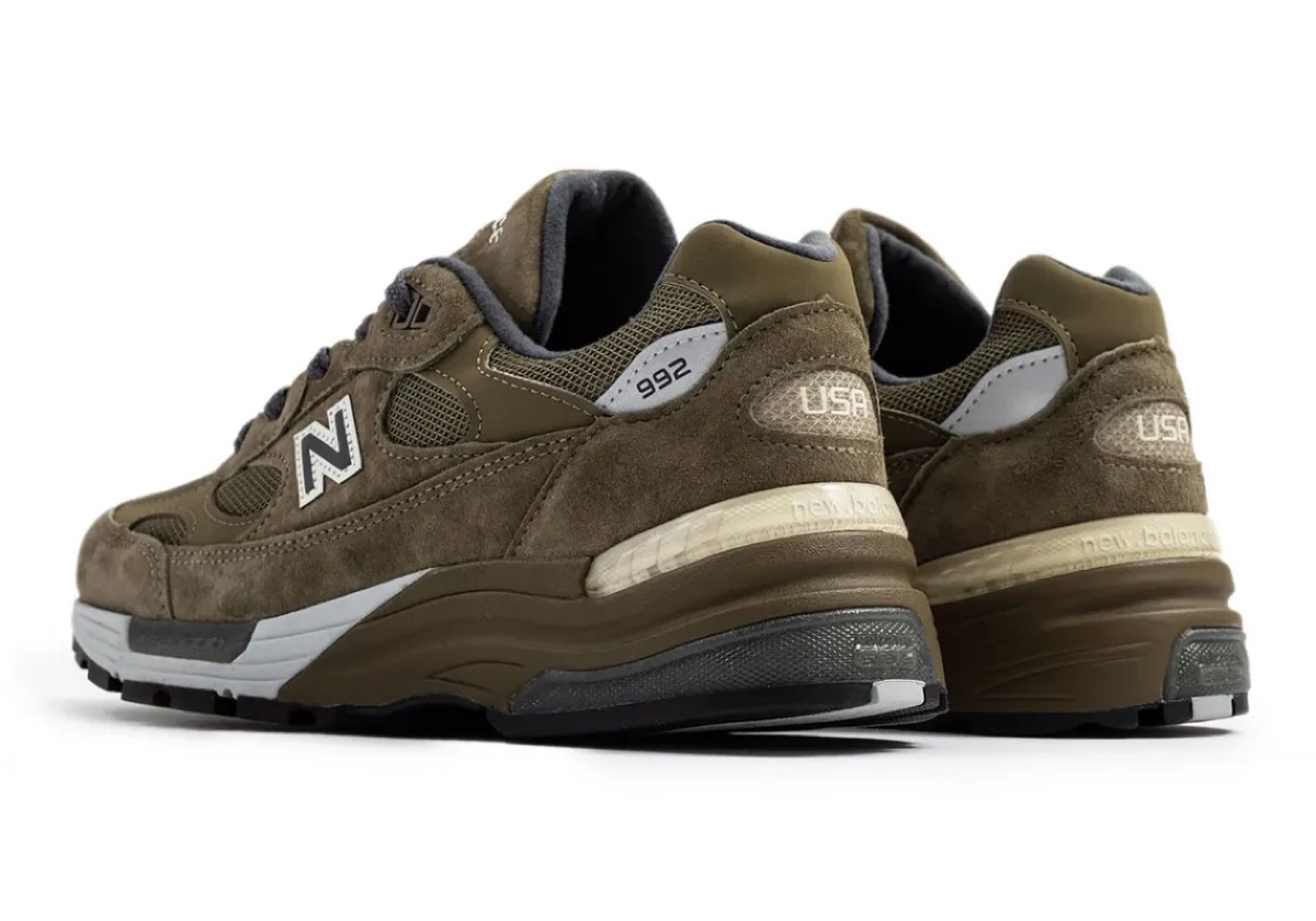 New Balance 992 “Dark Camo/Covert Green”が国内10月3日より発売