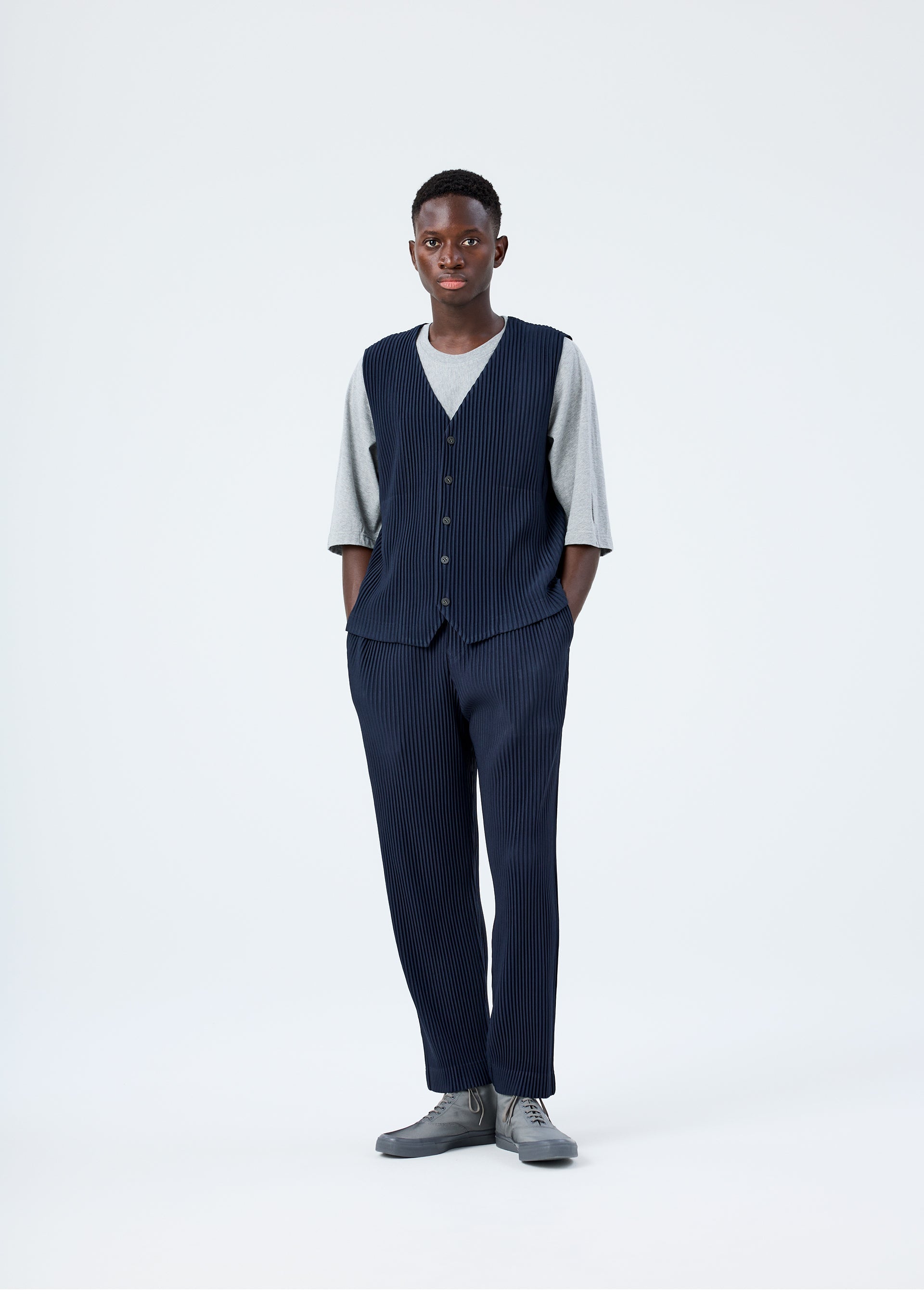 BASICS – ISSEY MIYAKE ONLINE STORE