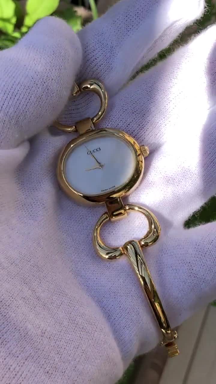 RARE VINTAGE GUCCI 1600 Gold Plated Bangle Type Horsebit Lady's