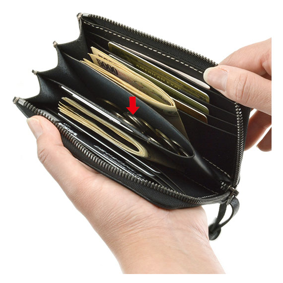 D976：ミドルサイズのオールインワン L型ファスナーウォレット