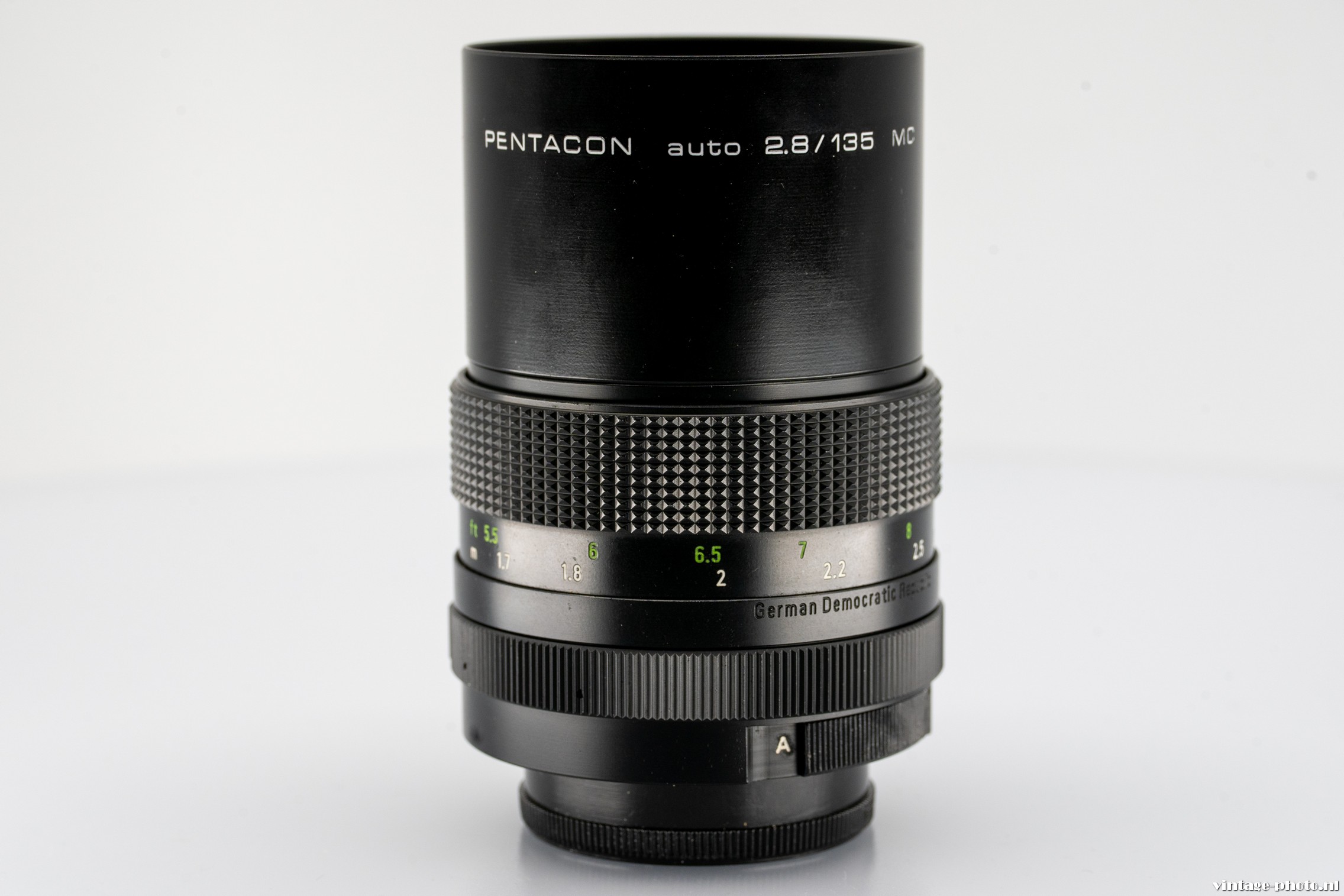 Pentacon 135mm F2.8, a gem from the cold war - Vintage-photo