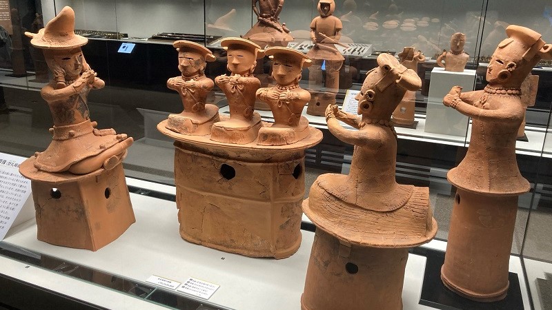 国宝-考古｜群馬県綿貫観音山古墳出土品（埴輪・副葬品）［文化庁/群馬