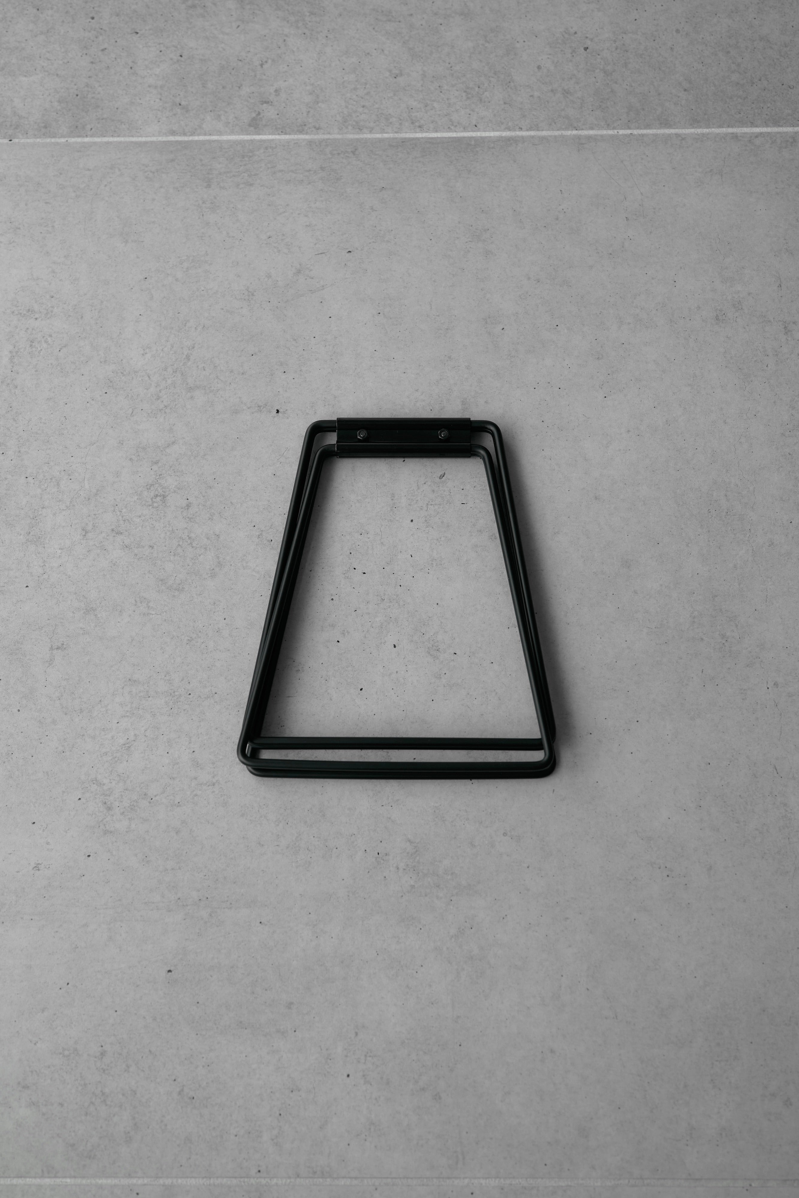 Wanderout / Universal Stand - Black – wanderout