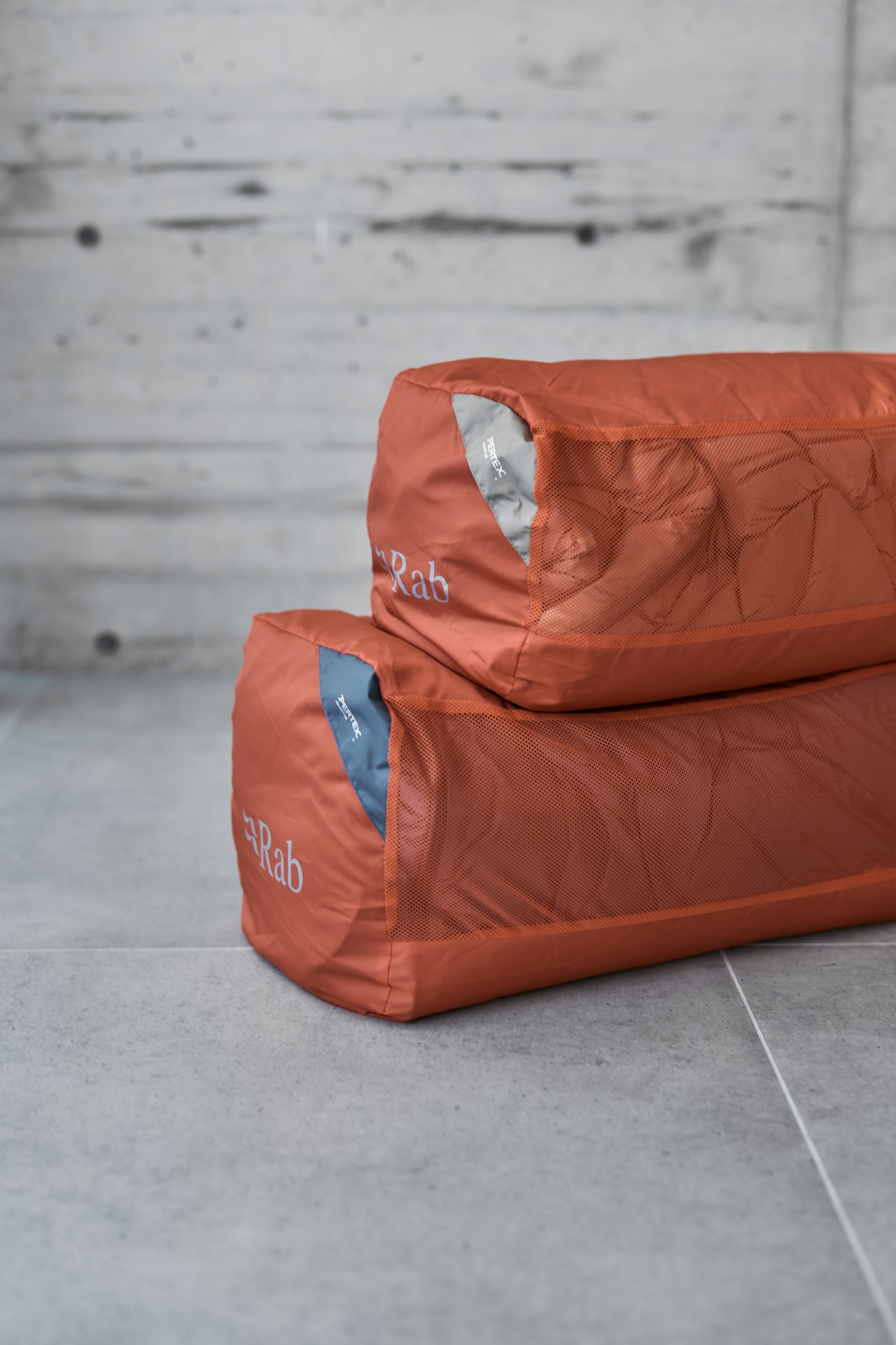 Rab / Outpost 300 - Light Khaki, Stone – wanderout