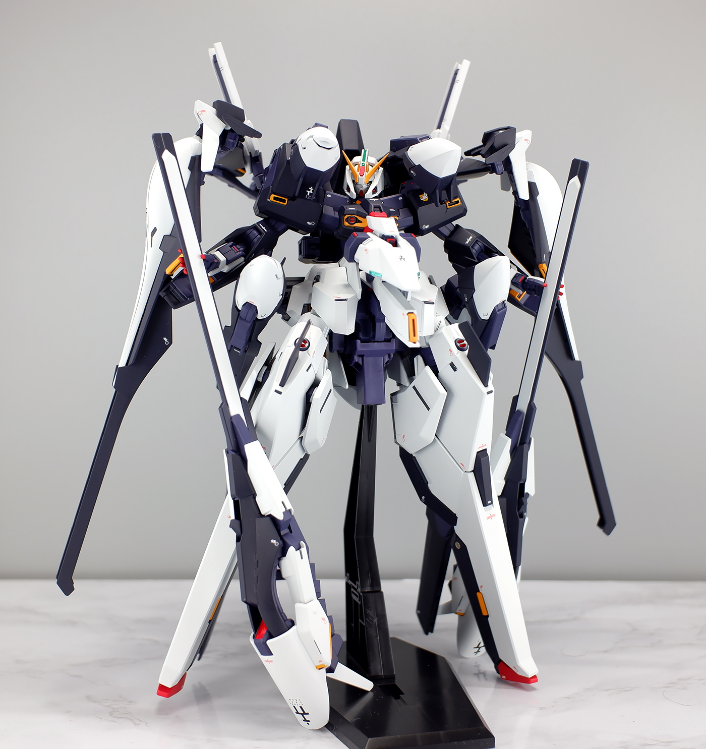 HG ガンダムTR-6［ハイゼンスレイII・ラー］ 第二形態 完成品
