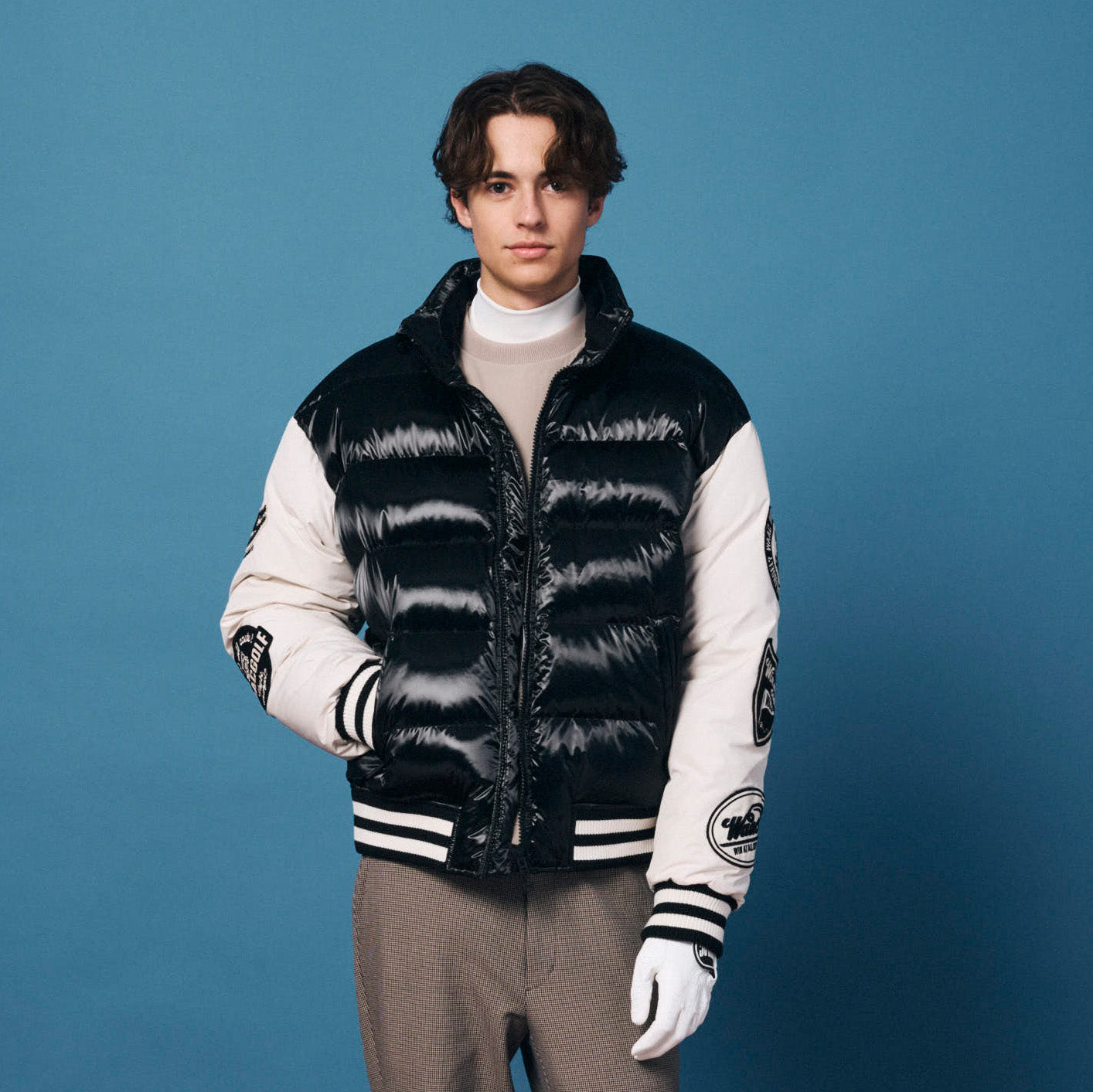 大人気 PING 星柄ダウンジャケット ホワイト/ブラック Мサイズ 大人気