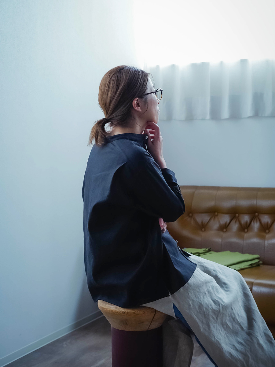 リネンソロテックス】洗練と快適さに包まれる。リネンサファリシャツ