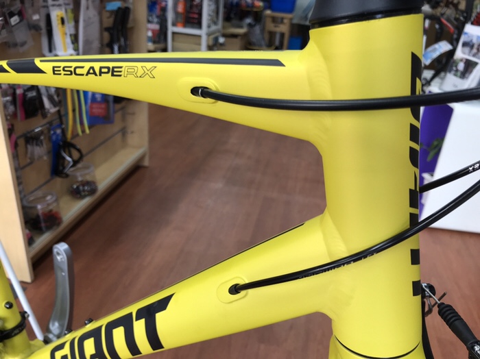 GIANT ESCAPE RX2 2017年 イエロー クロスバイク 2017年NEWモデル