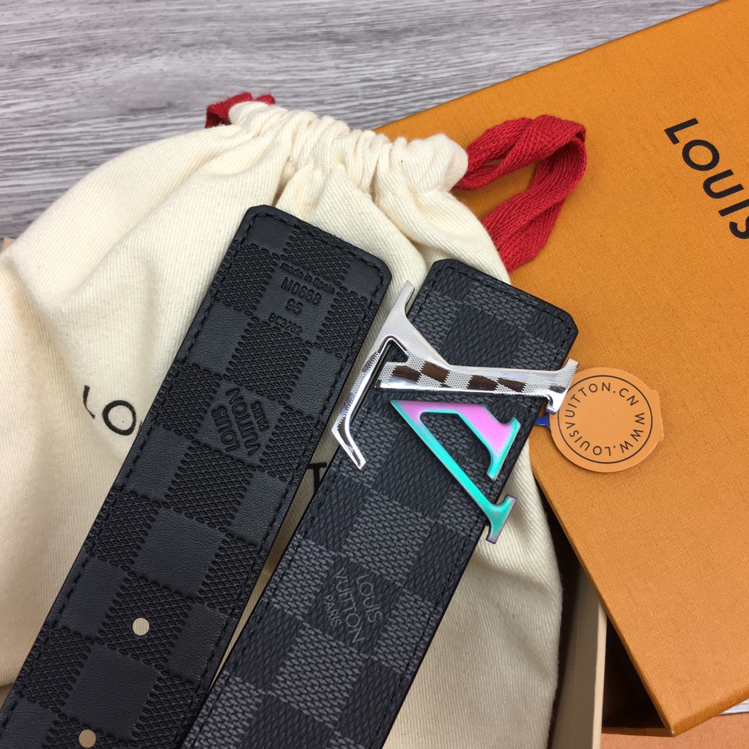 最高級ルイヴィトンスーパーコピー ルイヴィトンベルトコピー ベルト