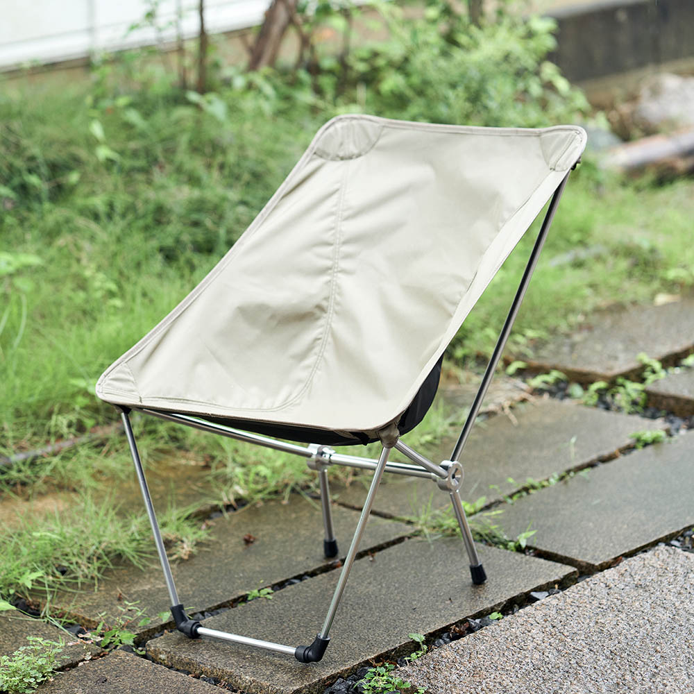 鎌倉天幕から一台二役のキャンプチェア。 ミニマルなデザインも注目の